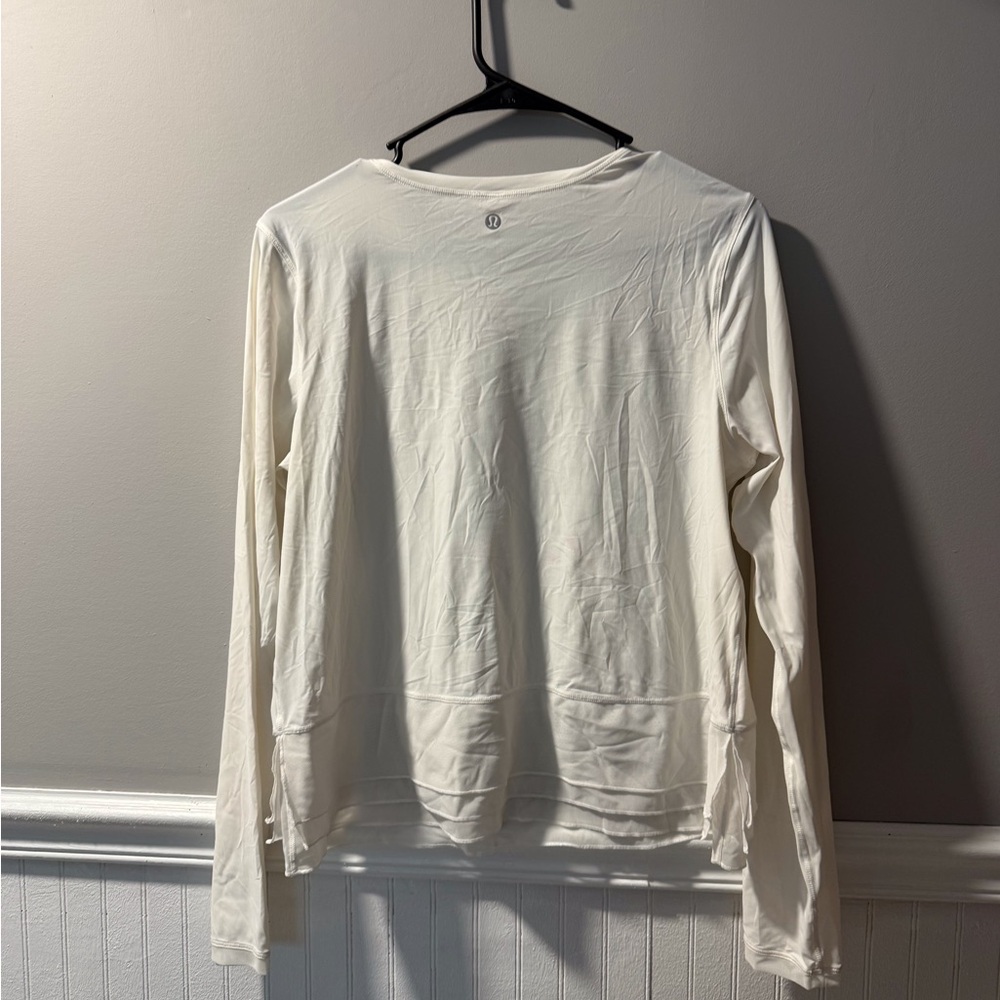 Lululemon Sole Training Long Sleeve White 8 - Picture 7 of 7